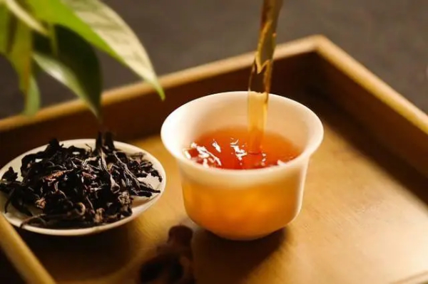 梵心茗小知识：哪类人适合喝武夷岩茶？